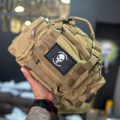 Canguro tactico m5-Compacto, resistente y listo para la acción.