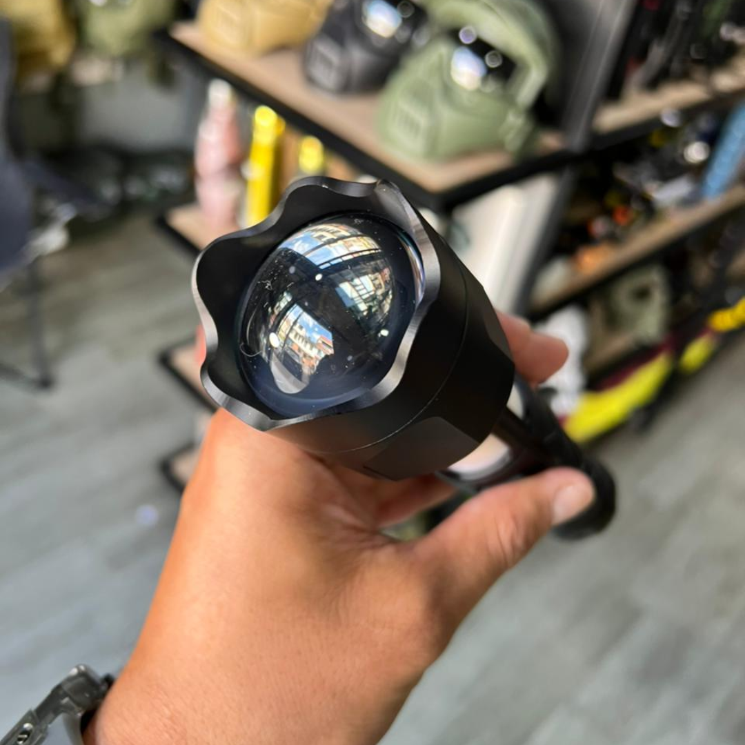 Linterna led super potente Ilumina hasta el último rincón